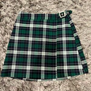 Brandy Melville plaid wrap skirt (new with tag)